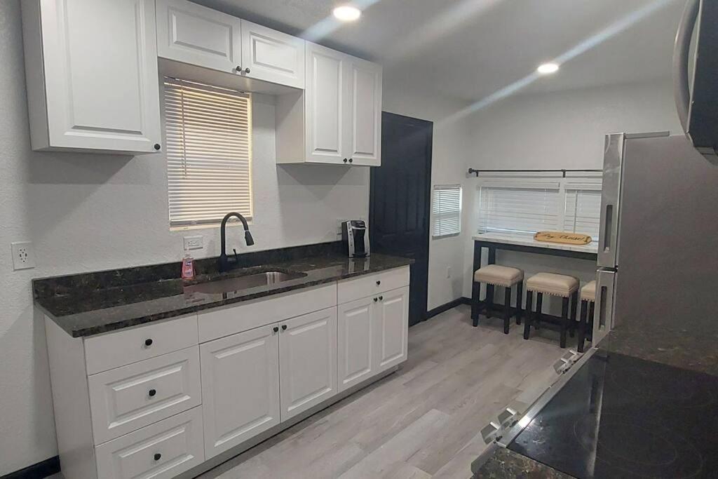 Bungalow Overlooking Lake Dora! Tavares Exterior foto